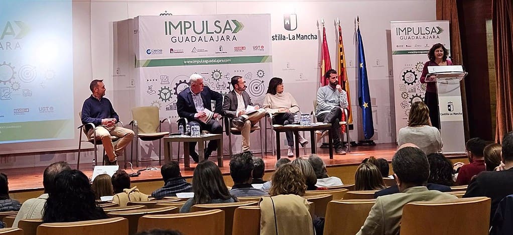 El reto de la inteligencia artificial en perfiles laborales, a debate en el Foro de Relaciones Laborales de Guadalajara