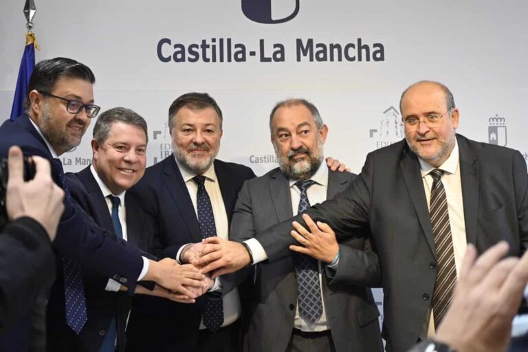 El Campus de Cuenca amplía la cesión de espacios al Ayuntamiento y a la Junta para potenciar el turismo de congresos