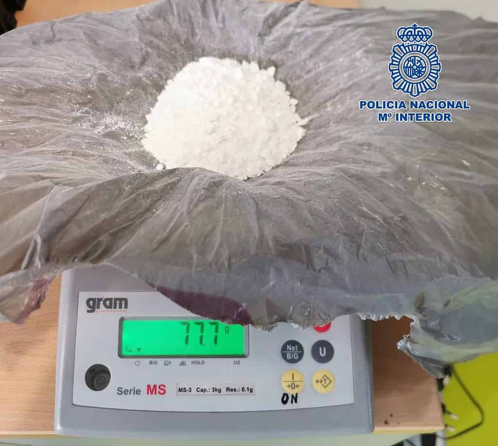 Cuatro detenidos en Albacete y 750 gramos de cocaína incautados en 3 intervenciones contra tráfico de drogas