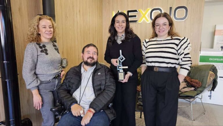 Amores anuncia más de 17.000 euros para señalizar todas las empresas del polígono El Salvador de La Roda