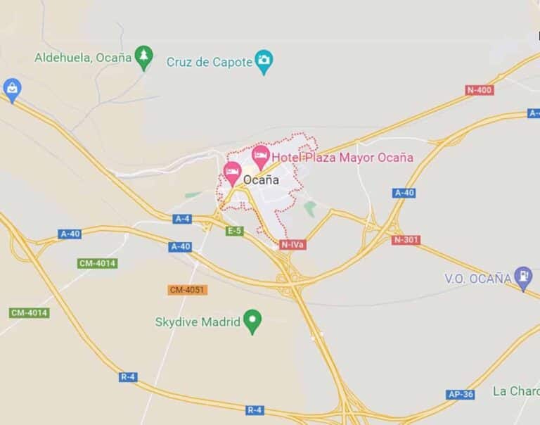 Herido un joven de 22 años tras la salida de vía de un turismo en Ocaña