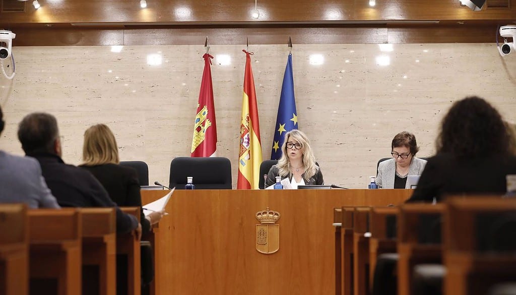 El debate de enmiendas a las cuentas de C-LM llega a su ecuador con el rechazo frontal de PSOE a las enmiendas de PP