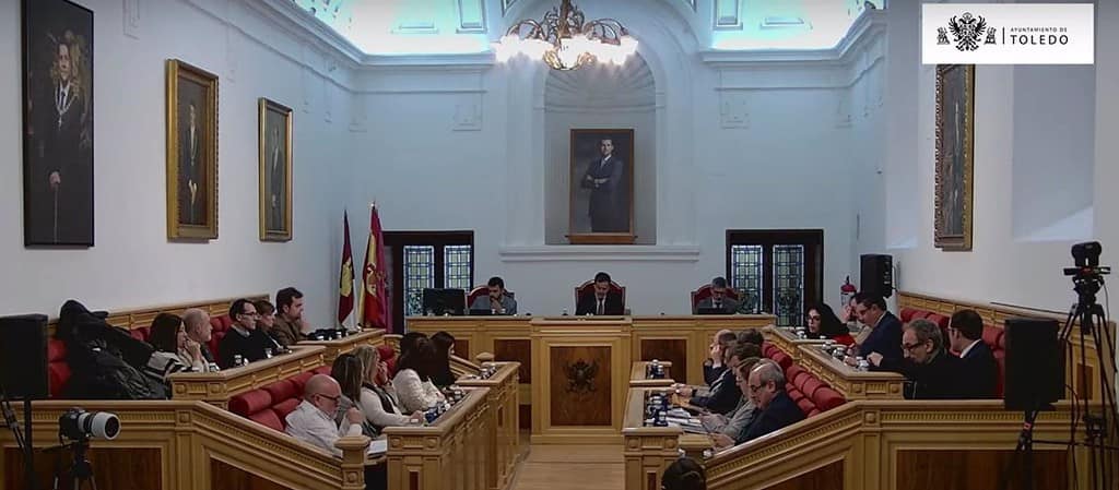 El pleno de Toledo aprueba las cuentas para 2024 con los votos a favor de PP y Vox y el rechazo de PSOE e IU