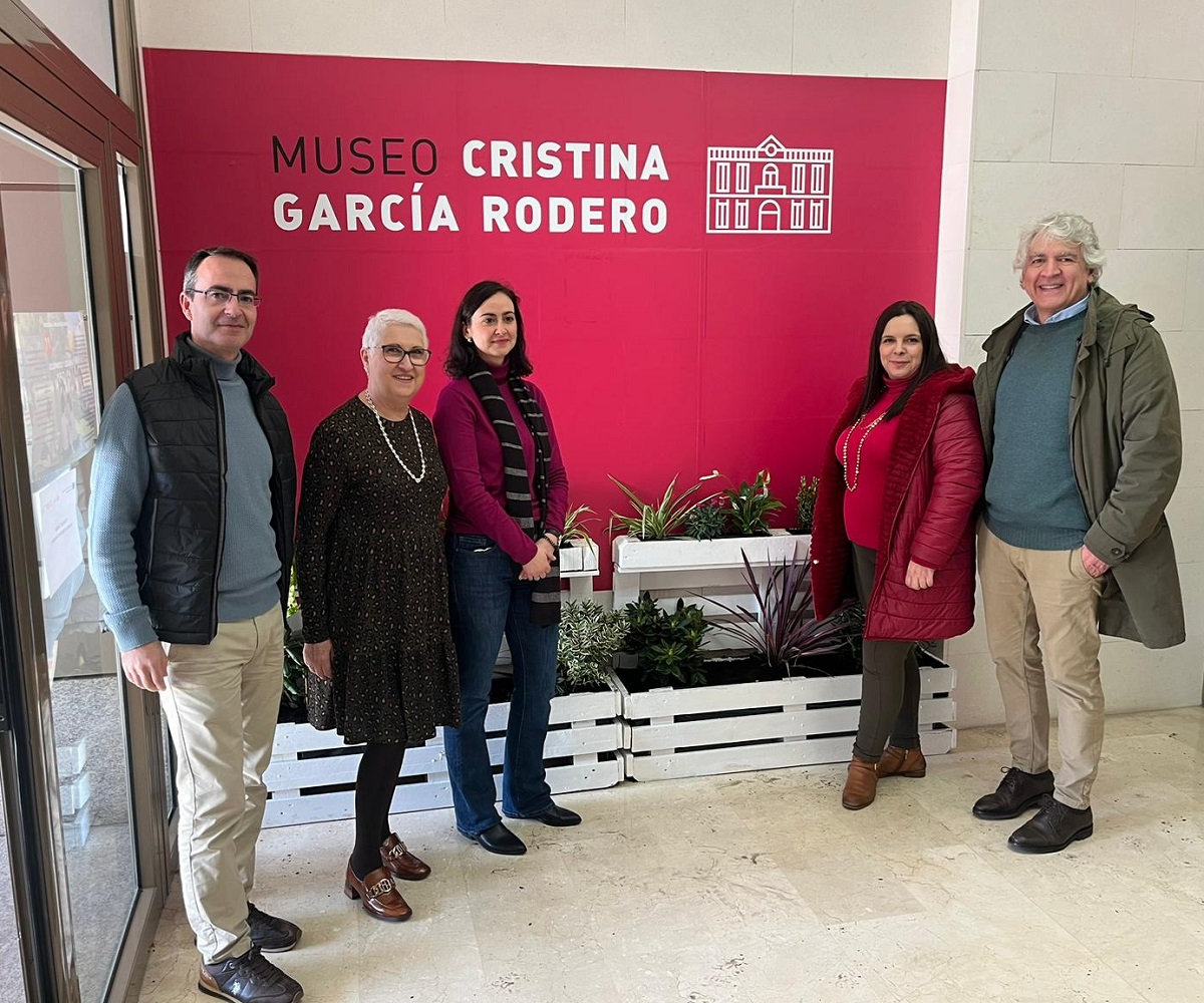 El Museo García Rodero se viste de verde gracias a la colaboración de los alumnos de Aspades 1