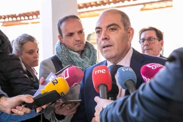 ATA saluda la propuesta de Díaz de negociar la reforma del subsidio del desempleo con agentes sociales: "Bienvenido sea"