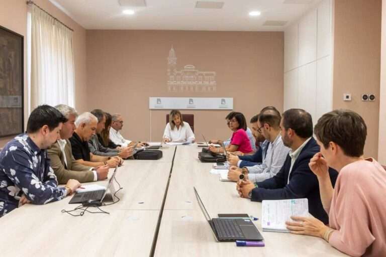 El cementerio de Guadalajara podrá enterrar por las tardes tras la modificación de la RPT del Ayuntamiento