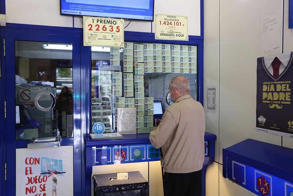 Un despacho de Tarazona de la Mancha vende un boleto acertante en el sorteo de El Millón