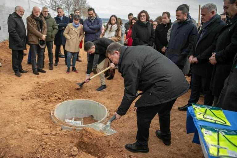 Cabanillas del Campo inicia la cuenta atrás para tener un nuevo centro de salud con la colocación de su primera piedra