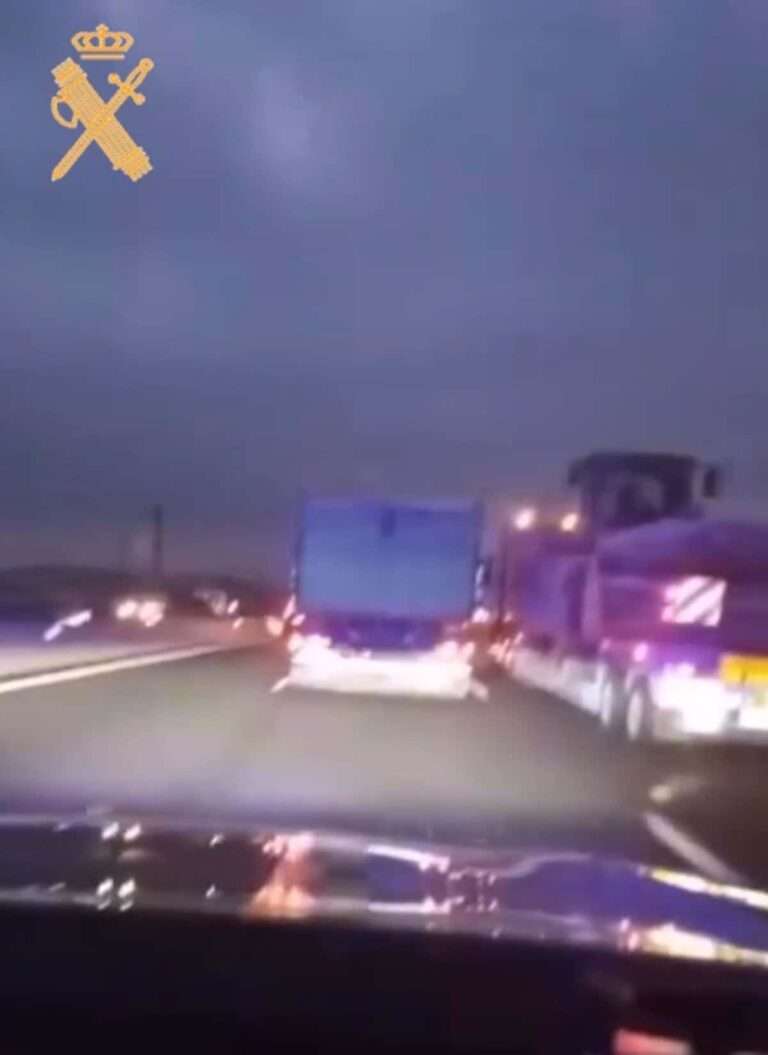 Detenido tras una persecución por A-3 y A-7 un conductor que circulaba drogado con un camión robado en Cuenca