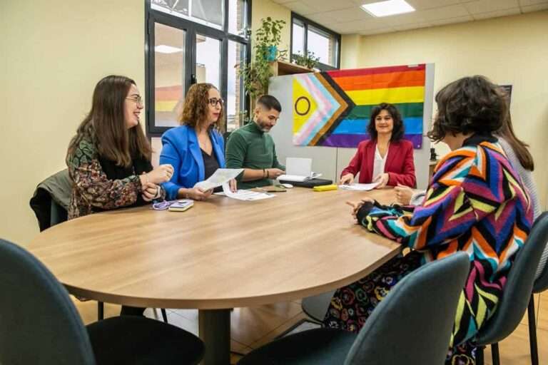 Las cinco provincias de C-LM contarán con Servicio de Atención Integral a personas LGTBI