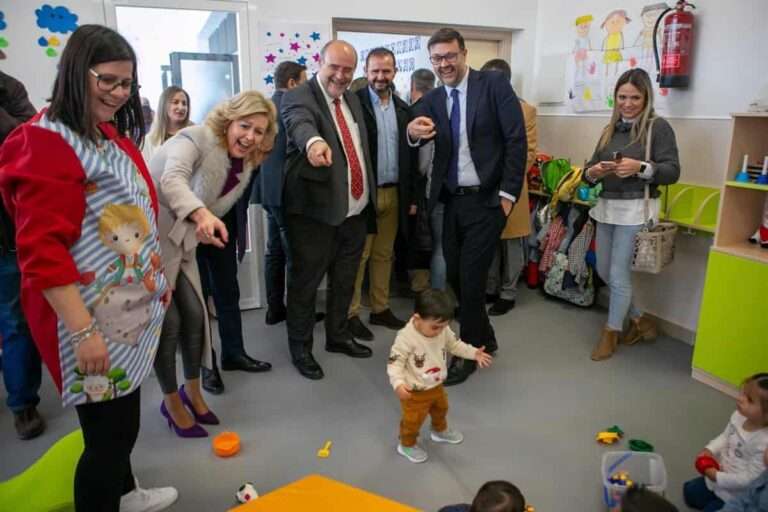 C-LM firmará otros nueve convenios dentro del Plan de Escolarización de 0-3 años y llegará a las 2.500 plazas ofertadas