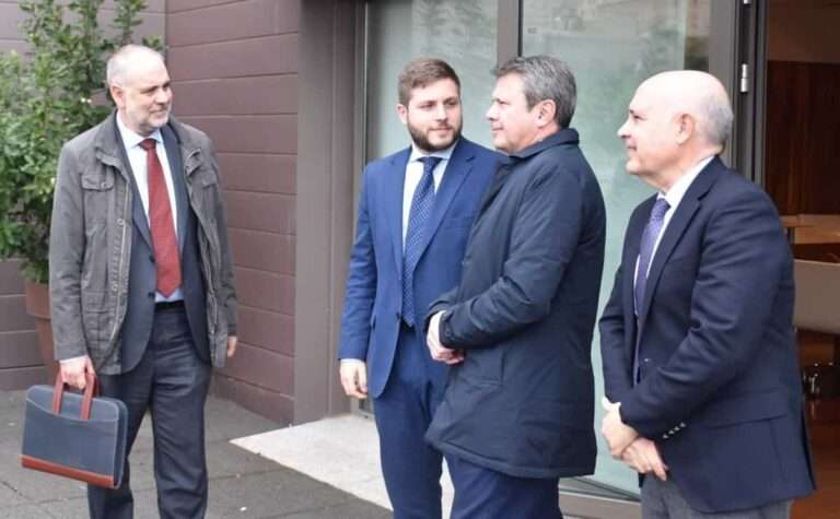 Castilla-La Mancha aborda proyectos e infraestructuras estratégicas para la región con el Ministerio de Transportes