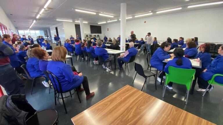 CCOO y UGT llaman a trabajadores de Pablosky a "plantar cara" a la empresa ante un ERE "burdo y que no se sostiene"