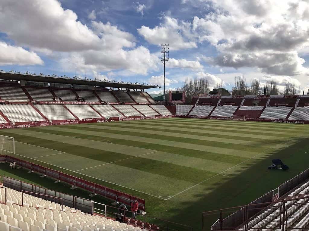 Aprobado el convenio que otorga el uso del estadio Carlos Belmonte al Albacete Balompié durante 50 años