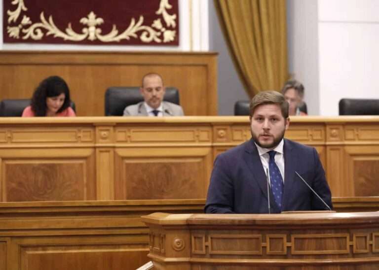 Gobierno de C-LM cierra filas con Page, normaliza hablar con el "adversario" y confía en que no haya "vendetas"