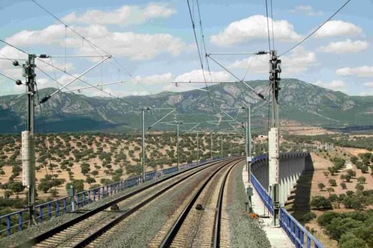Los usuarios de AVE de Ciudad Real, preocupados por el aumento de la duración de los trayectos con Madrid