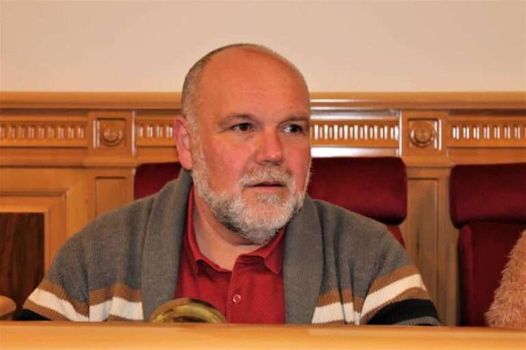 IU Toledo pedirá en el pleno que las bibliotecas tengan fondos para personas con discapacidad y que amplíen su horario