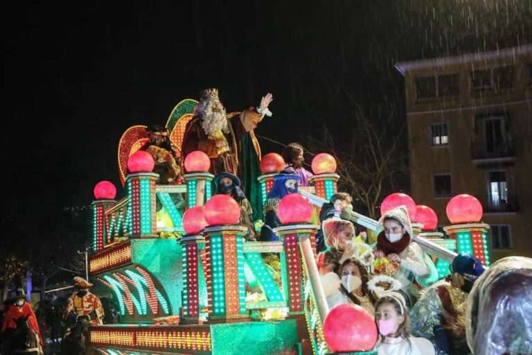 Más de 500 personas formarán el cortejo real de la Cabalgata de Reyes de Toledo que vuelve a Zocodover