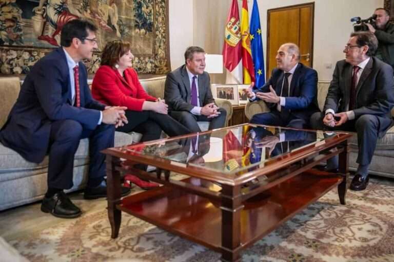 La Junta anuncia la creación de la Mesa del Trabajo Autónomo a lo largo de 2024