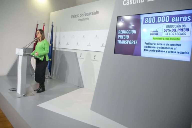 Los castellanomanchegos seguirán pagando la mitad por el bus interurbano en 2024