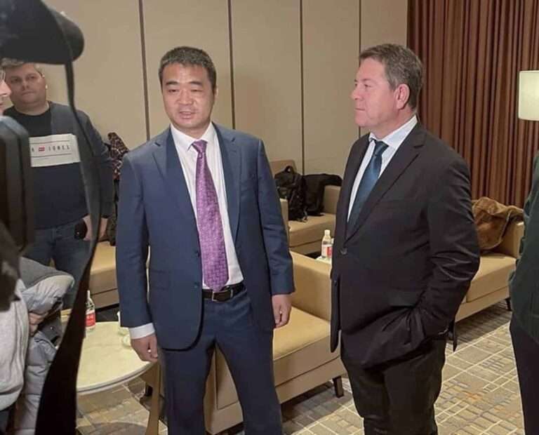 La misión comercial de C-LM en China culminará su viaje con reuniones "al más alto nivel" con las compañías Huawei y BYD