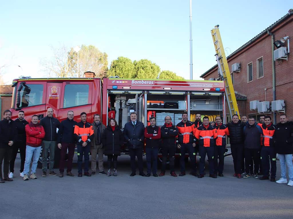 Los bomberos de Cuenca cuentan con un nuevo camión dotado con los últimos avances en seguridad