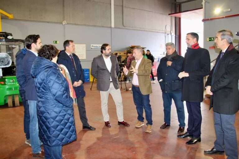 Nuñez, tras apaleamiento de muñeco de Sánchez, afea que PSOE se "rasge vestiduras cuando ha hecho escraches violentos"