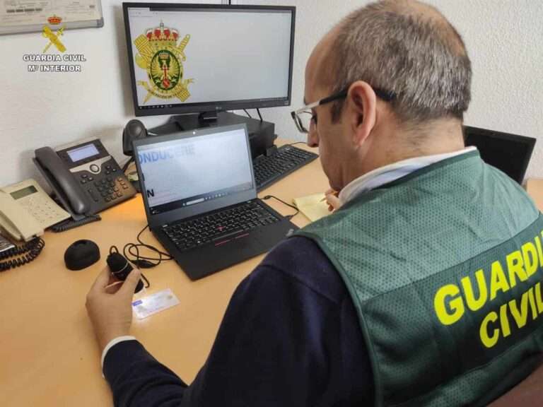 Un detenido y un investigado en Guadalajara por suplantación de identidad en el examen teórico de conducir