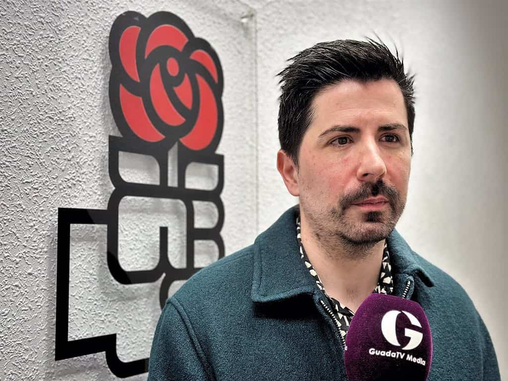 PSOE Guadalajara toma partido en la guerra Rayden-Vox y pregunta a Guarinos si va a permitir la "censura de sus socios"