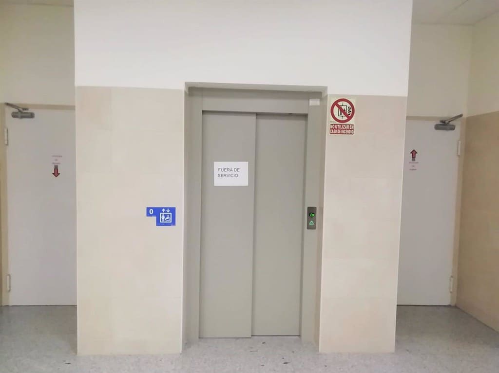 PSOE denuncia que el centro 'Ágora' lleva cinco meses sin ascensor y urge al equipo de Gobierno albaceteño a arreglarlo
