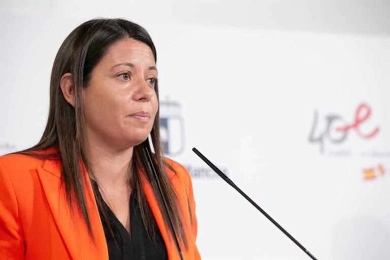 Más de 6.000 personas mayores han participado en el programa 'Rutas Senderistas' de la Junta en 2023