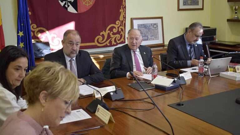 El Consejo Social de la UCLM premia al periodista Pedro Piqueras con el 'Reconocimiento de Honor'