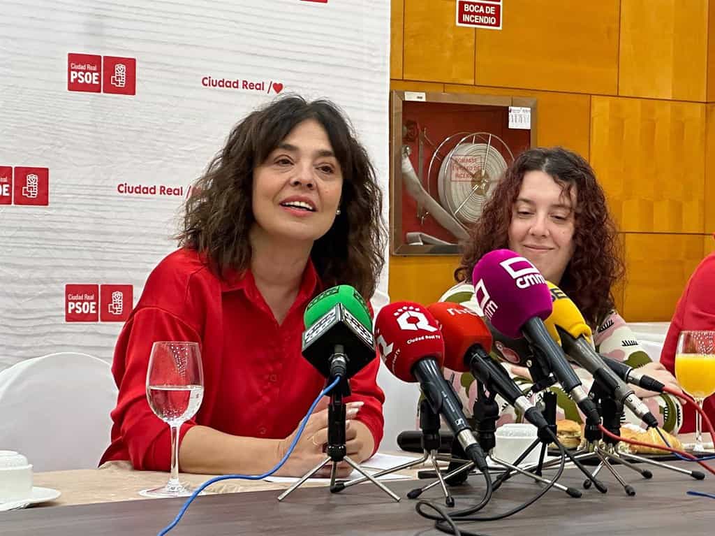 Pilar Zamora (PSOE), exalcaldesa de Ciudad Real, deja su acta de concejal en para dedicarse plenamente al Senado