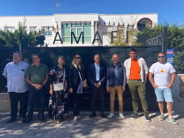 Amafi reparará las cubiertas de su centro para discapacitados intelectuales gravemente afectados con ayuda de Diputación