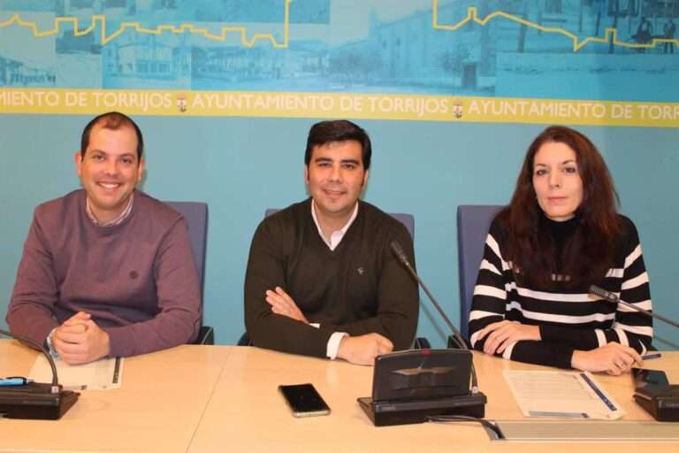Torrijos simplifica los trámites burocráticos de primera ocupación de viviendas, instalación fotovoltaica y tramitación