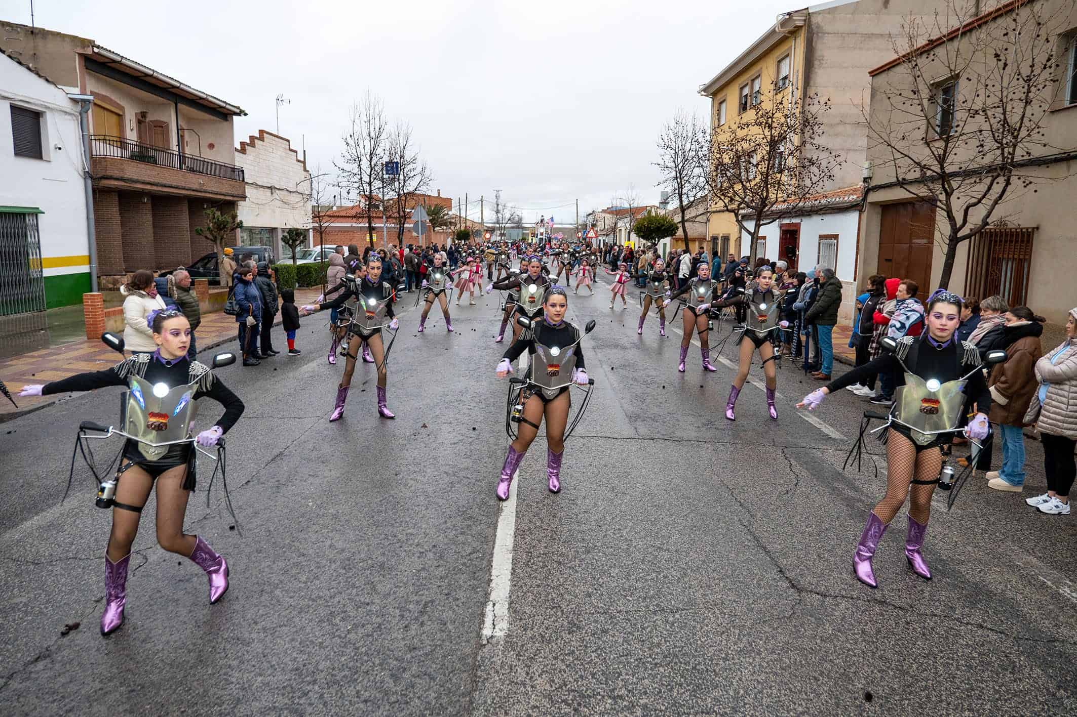 Argamasilla de Alba vive un Carnaval de ensueño con su Gran Desfile de Comparsas 1