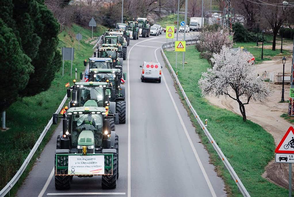 Tractores accederán a Madrid en cinco columnas por la manifestación de este miércoles, algunos de C-LM
