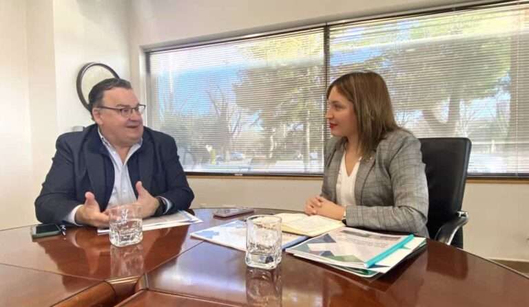 El PSOE y Cedaes comparten propuestas para mejorar la competitividad de los parque empresariales