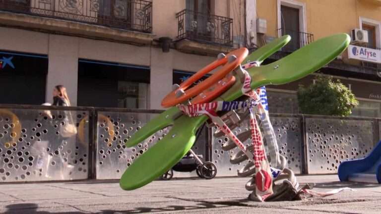 Usuarios de áreas infantiles de Cuenca persisten en sus protestas y Ayuntamiento defiende que ya trabaja en la solución