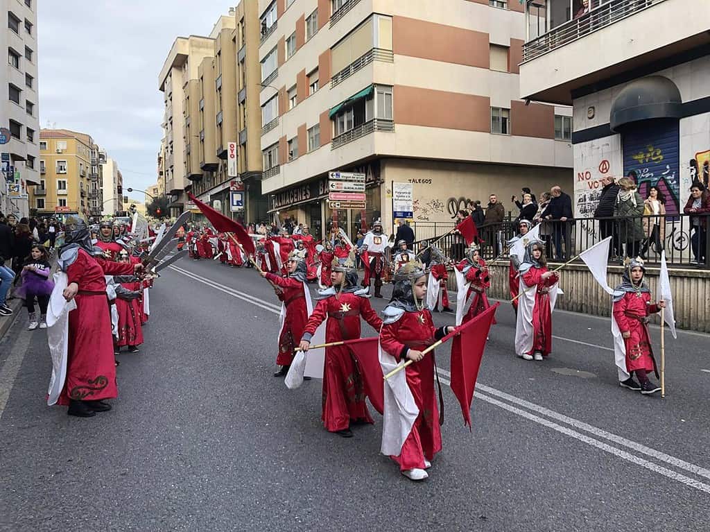 El Desfile de Carnaval de este sábado en Cuenca interrumpe tráfico y autobuses urbanos desde las 16.00 horas