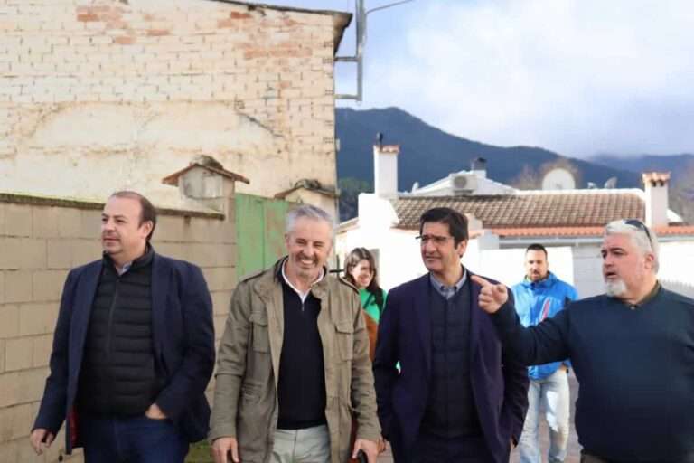 Caballero arremete contra Núñez por "incitar a la gente contra PSOE" mientras Feijóo "negociaba el indulto a Puigdemont"