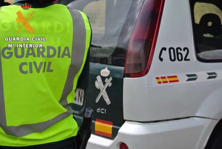 Tres miembros de una familia detenidos por estafas en la compra venta de vehículos en Pedro Muñoz (Ciudad Real)