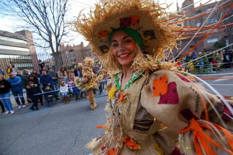 La lluvia alterará el Carnaval de Toledo el viernes pero el alcalde confía en que respetará la cabalgata del sábado