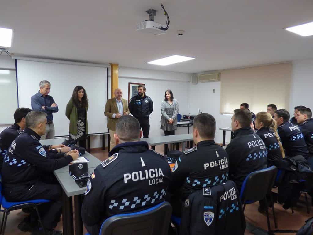 Un total de 18 alumnos comienzan esta semana los cursos de ascenso a categorías superiores de la Policía Local en C-LM