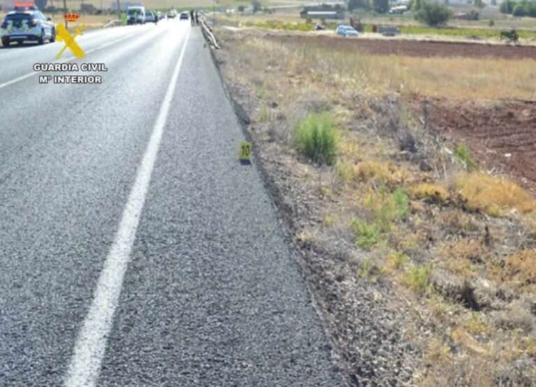 Hospitalizado un camionero tras sufrir un accidente en Mascaraque que ha interrumpido el tráfico de la CM-42