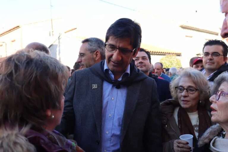 Caballero reivindica el compromiso de la Junta con las tradiciones en la celebración de 'La Borricá' de Torrenueva