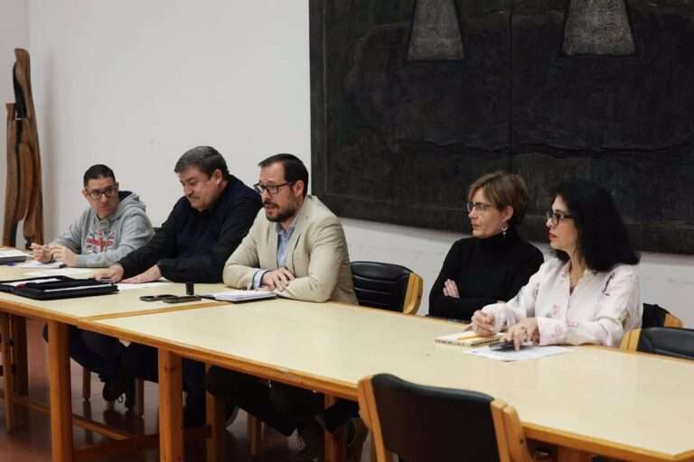 La Unidad de Servicios Educativos de la Policía Local de Toledo hace seguimiento a 23 alumnos por absentismo escolar