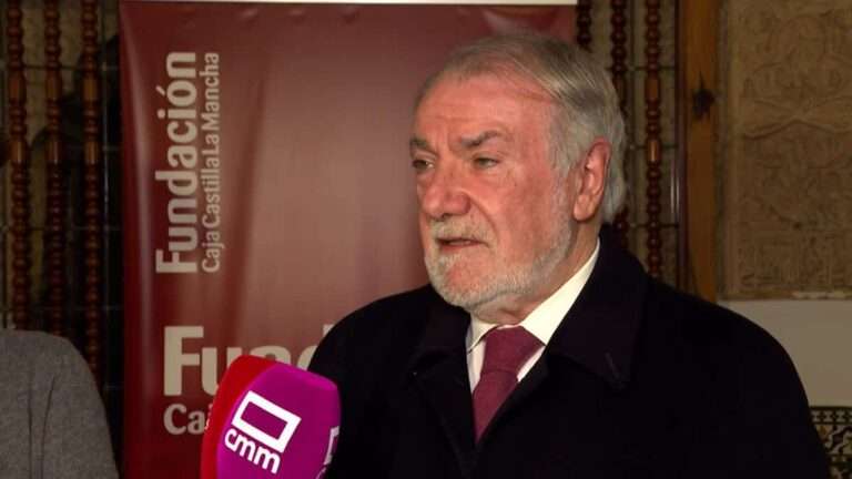 Mayor Oreja califica de "disparate" negociar con Junts y detecta un "Frente Popular" en Galicia, Pais Vasco y Cataluña