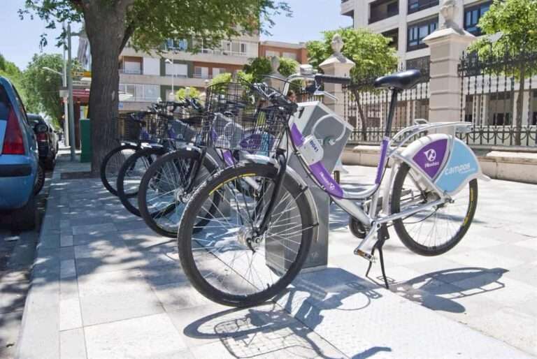 OCU denuncia la falta de servicios públicos de alquiler de bicicletas en las ciudades de C-LM