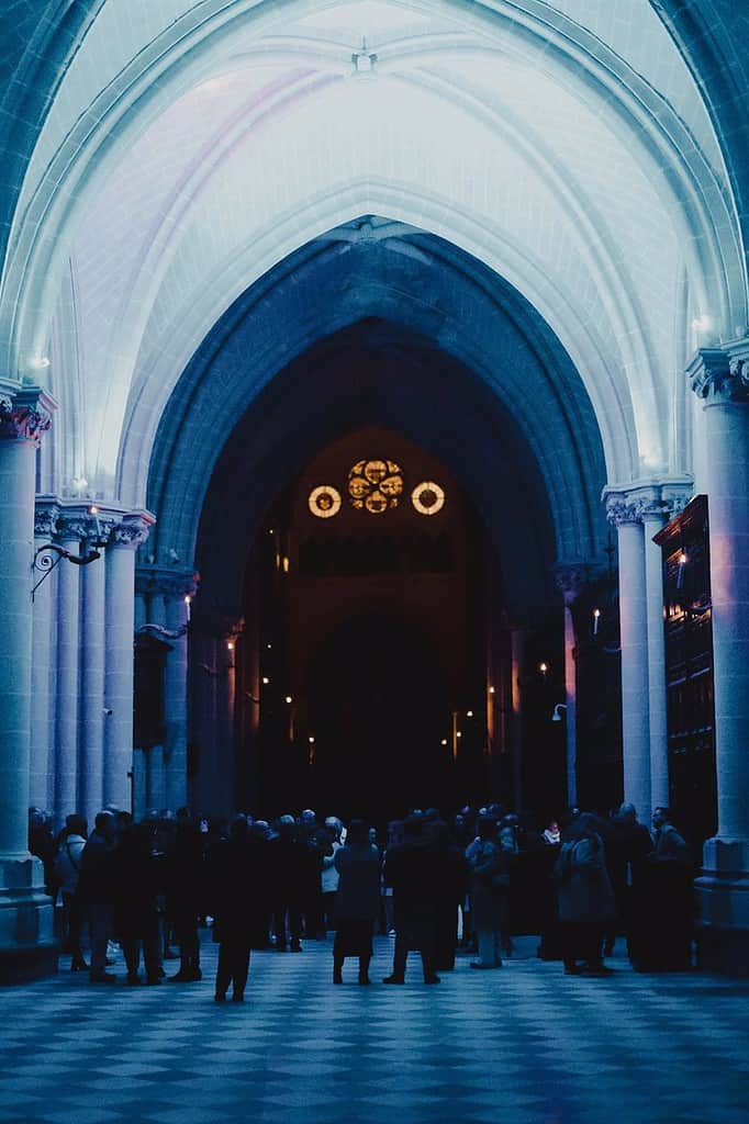 VÍDEO: La Catedral comparte 'Lúmina' con sector turístico para crear sinergias en la oferta de ocio cultural de Toledo